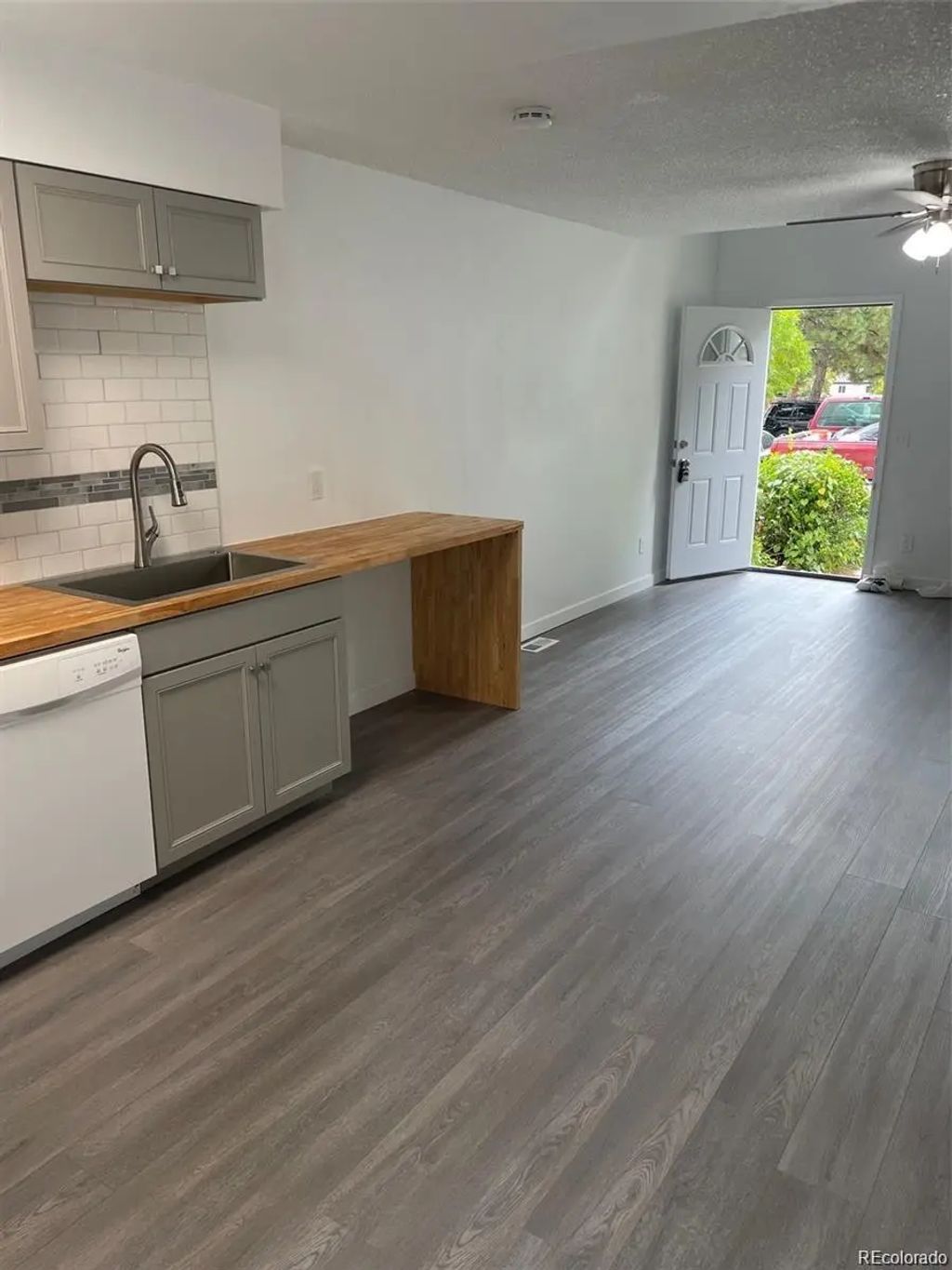 3245 S Estes Street, Denver