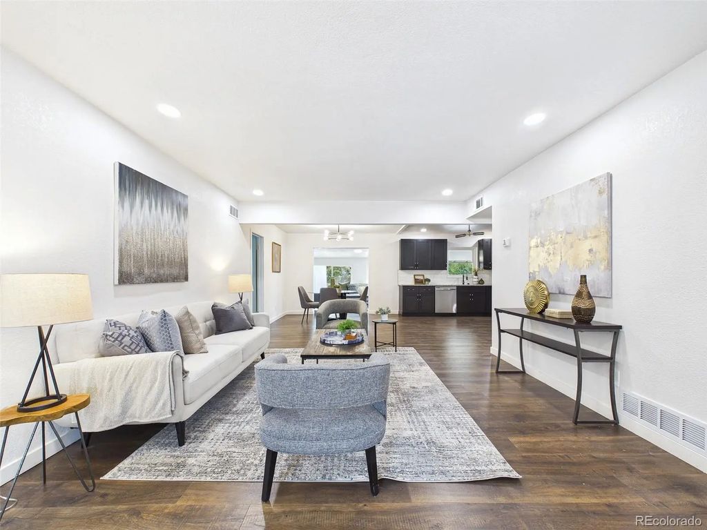 970 Scranton Street, Aurora