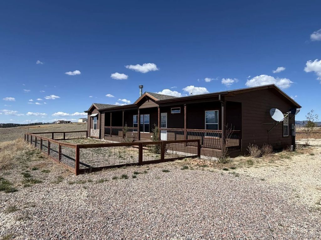 9621 County Road 328, Westcliffe