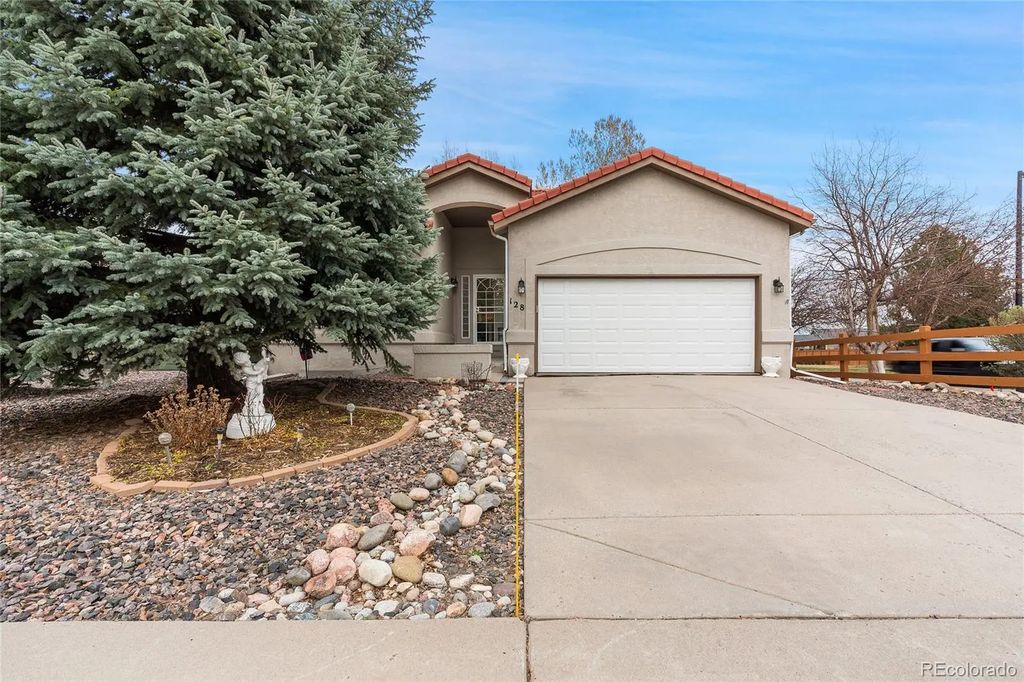 128 Las Lunas Street, Castle Rock