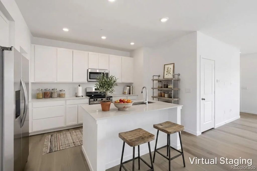 6415 Masked Lark Street, Fort Collins