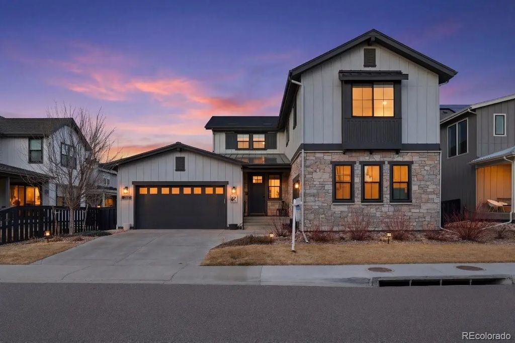 9252 Star Streak Circle, Littleton