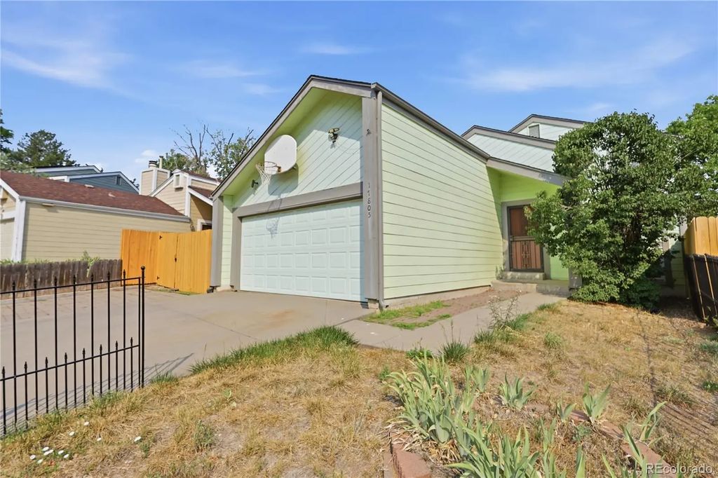 17805 E Ada Drive, Aurora