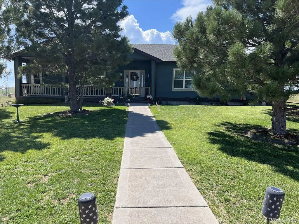 26846 Richards Circle, Elizabeth