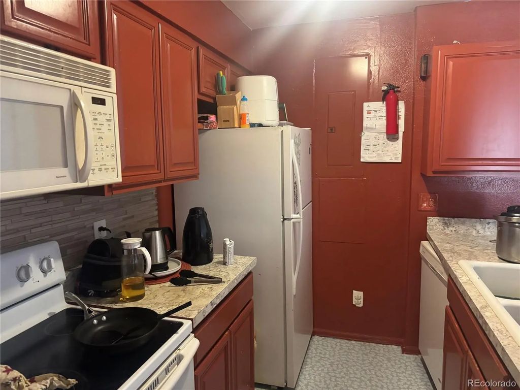 14852 E Kentucky Drive 917, Aurora