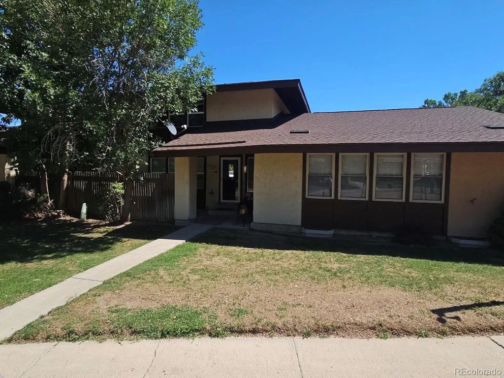 3725 S Granby Way, Aurora