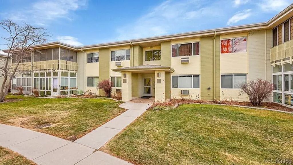 725 S Clinton Street 1b, Denver