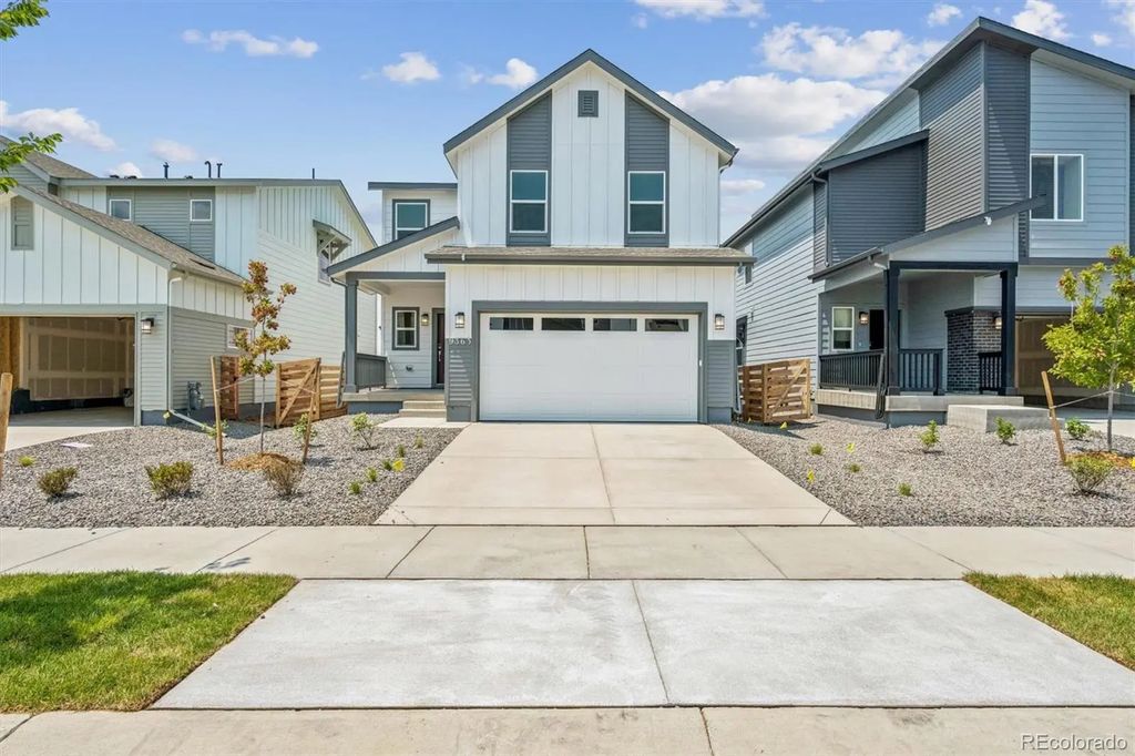 9363 Danube Street, Commerce City