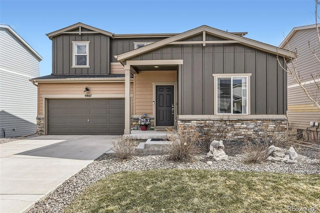 4807 River Highlands Loop, Elizabeth