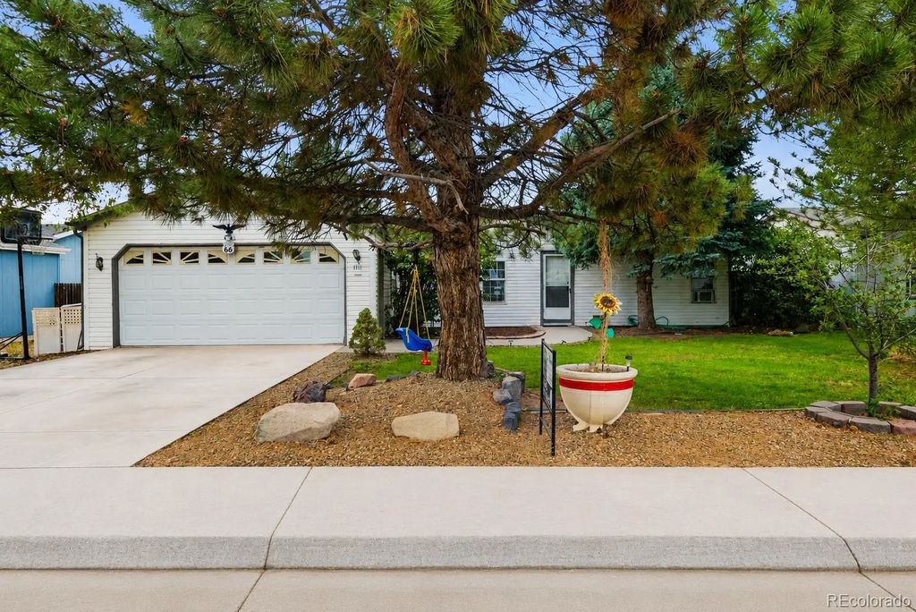 1111 Stage Drive, Fort Lupton
