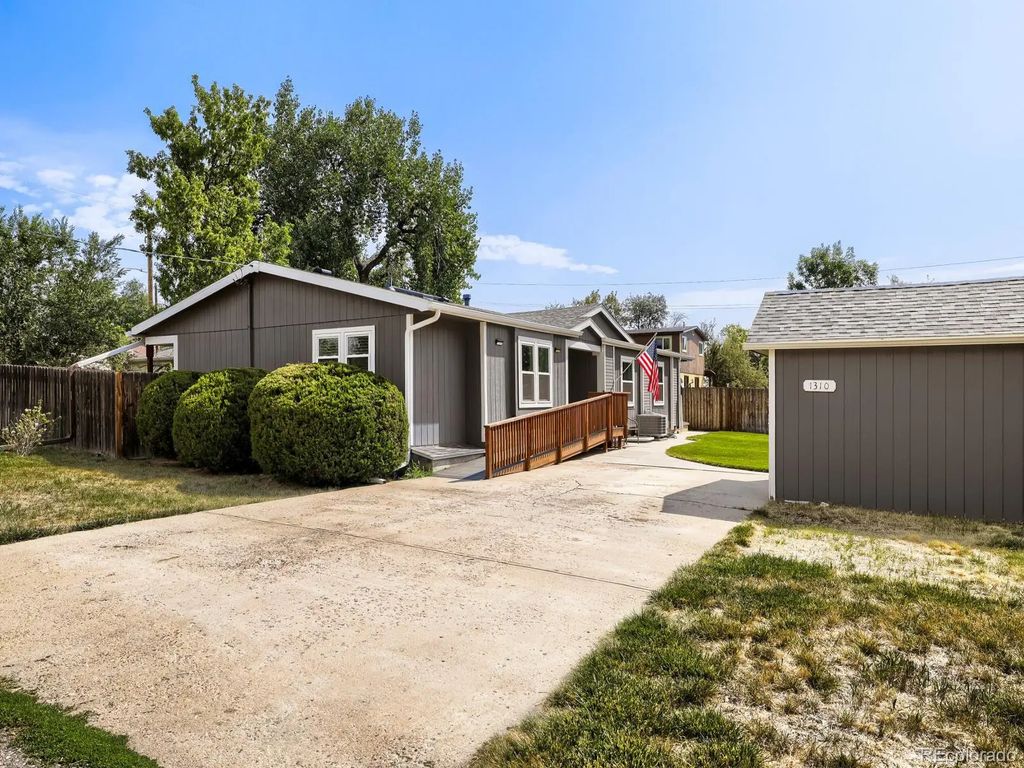 1310 Joyce Street, Golden