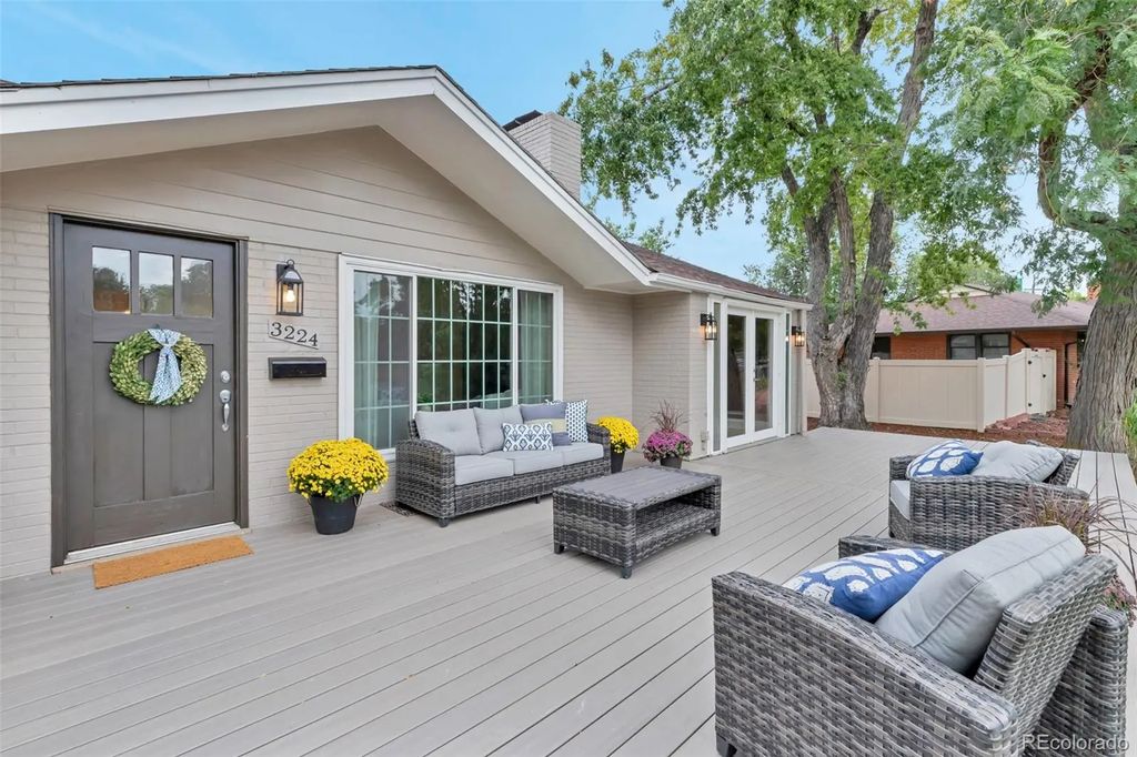 3224 S Ivy Way, Denver