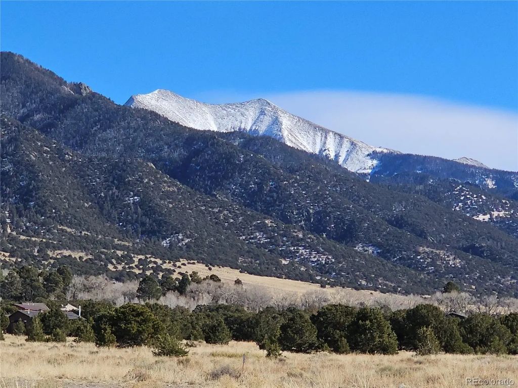 170 Wagon Wheel Road, Crestone