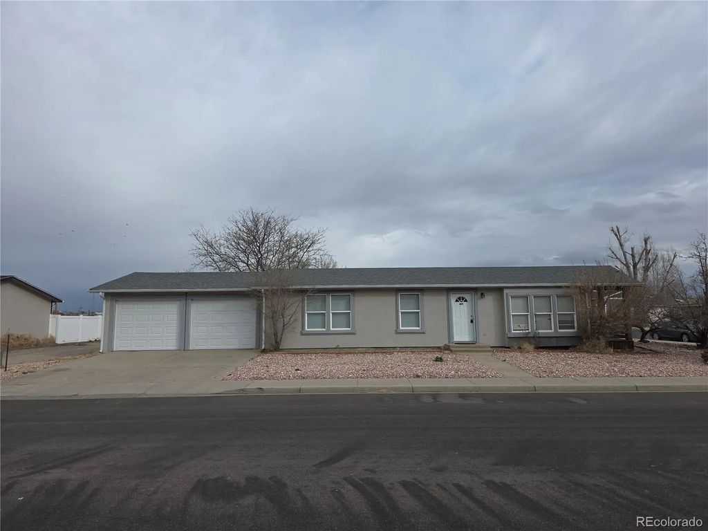 401 Gateway Avenue, Fort Morgan