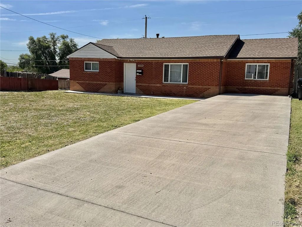 1100 Russell Boulevard, Thornton