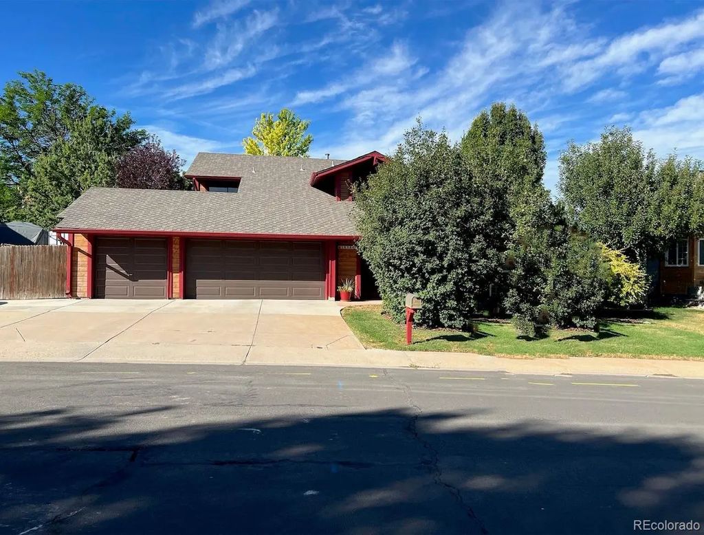 18396 E Berry Drive, Centennial