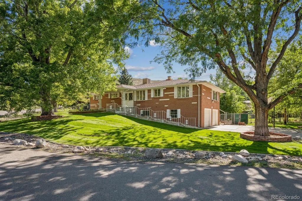 2895 Garden Road, Golden