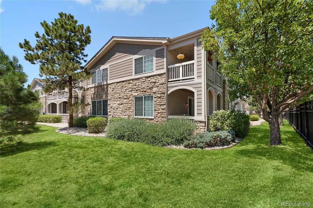 4251 S Blackhawk Circle 3b, Aurora