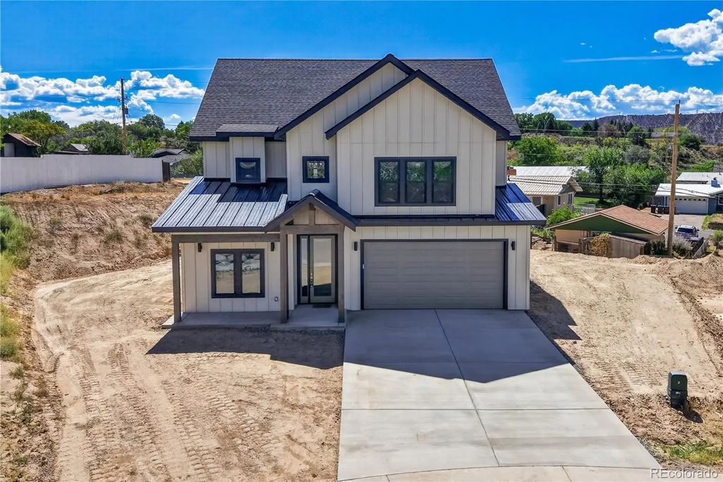 1334 Clover Court, Rifle