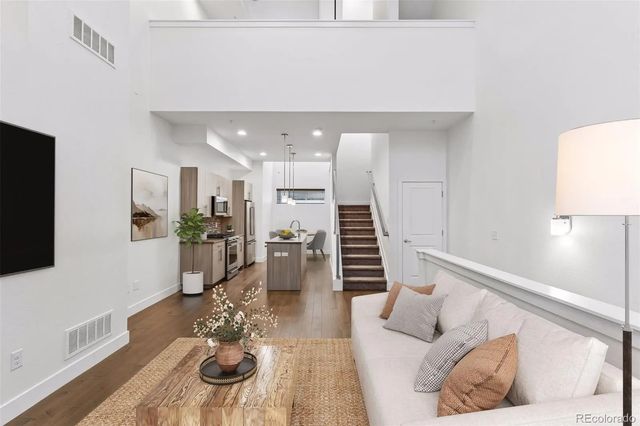 2733 W 28th Avenue 7, Denver