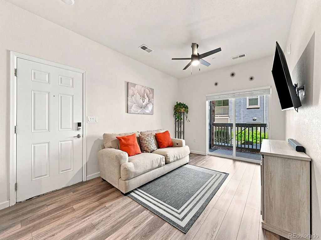 1841 S Dunkirk Street 106, Aurora