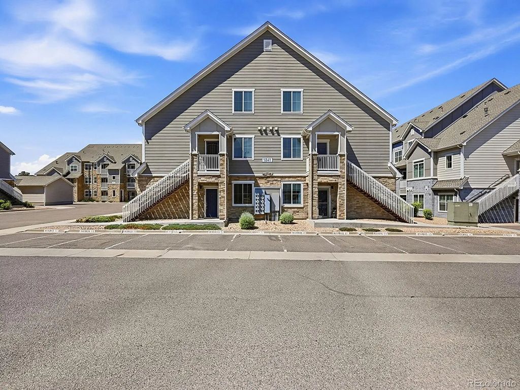 1841 S Dunkirk Street 106, Aurora