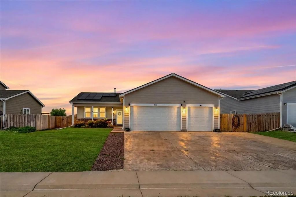 303 S 2nd Avenue, Deer Trail