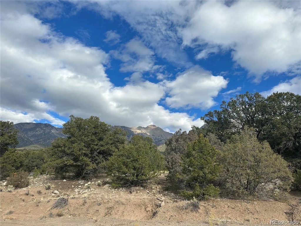 1842 Lone Pine Way, Crestone