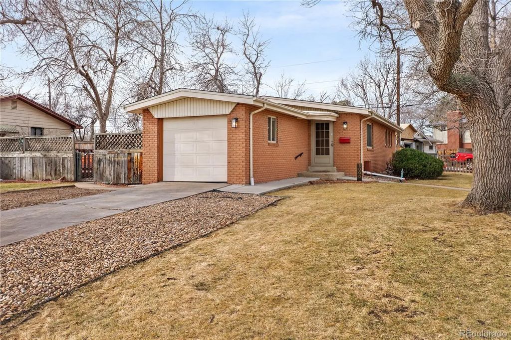 8000 W Louisiana Avenue, Lakewood