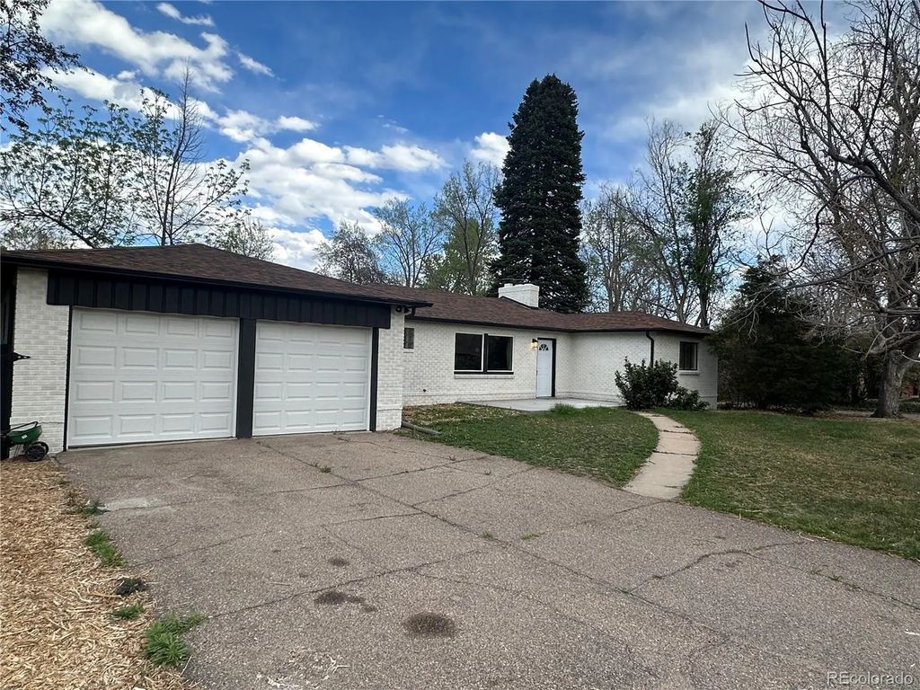 10 Allison Street, Lakewood