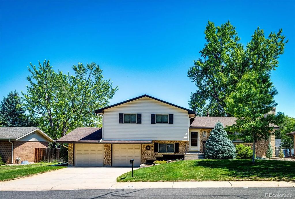 2174 S Estes Street, Lakewood