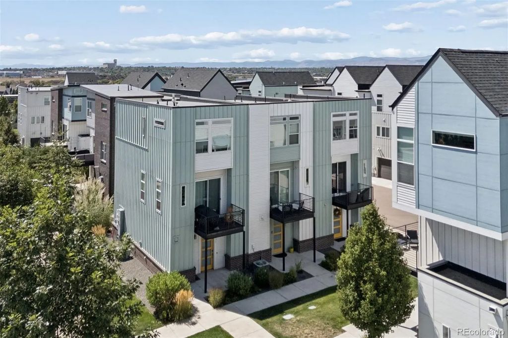1651 W 67th Circle, Denver