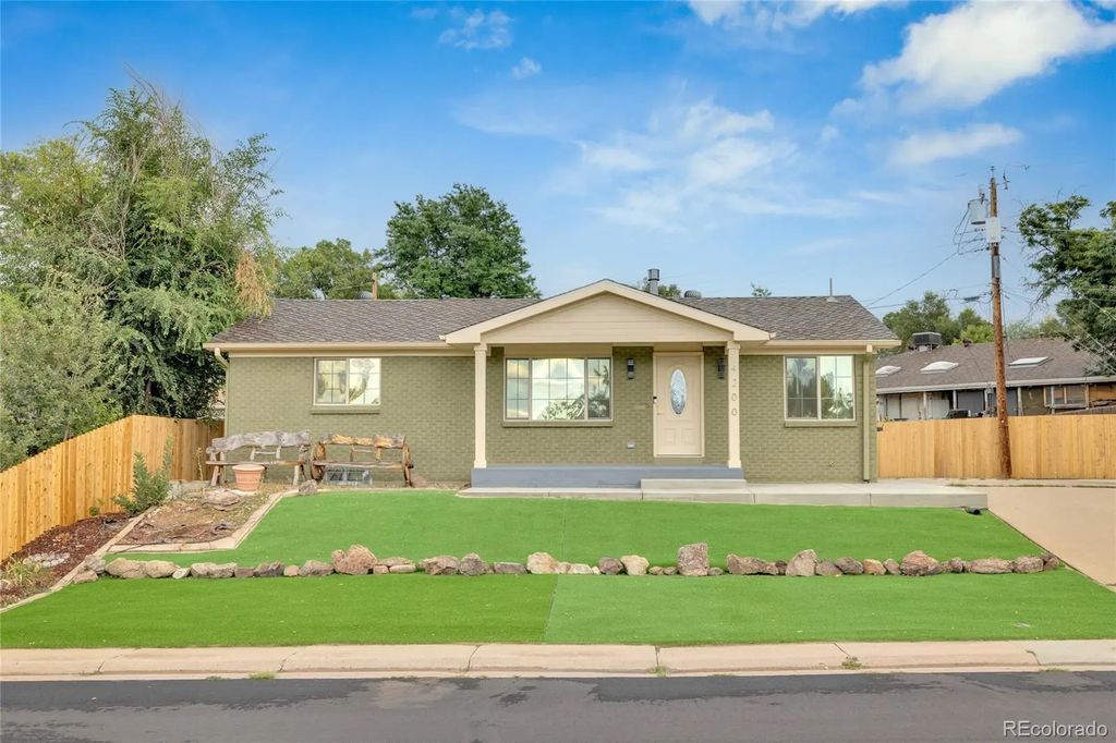 4200 S Jason Street, Englewood
