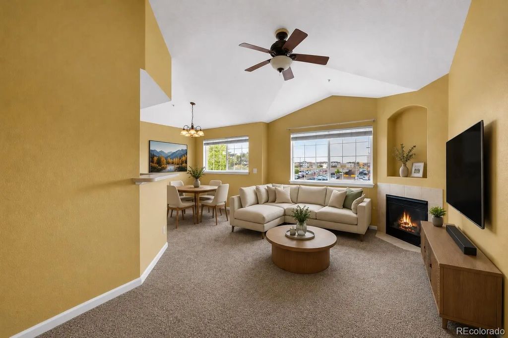5763 N Gibralter Way 2-307, Aurora