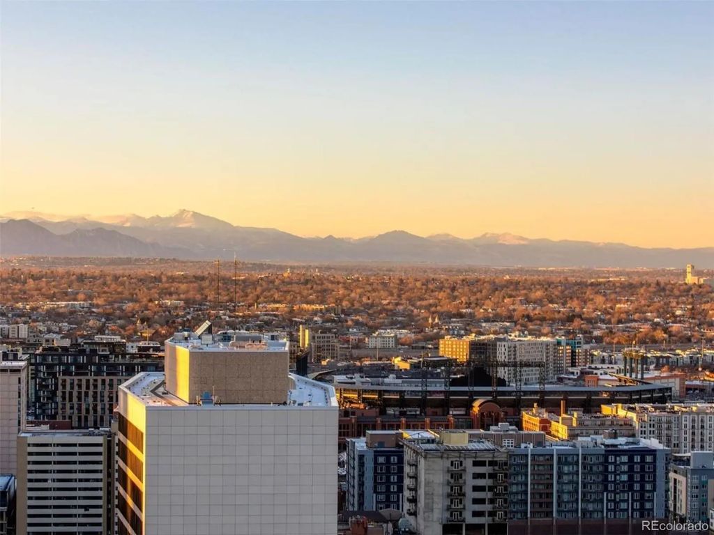 2001 Lincoln Street 2713, Denver