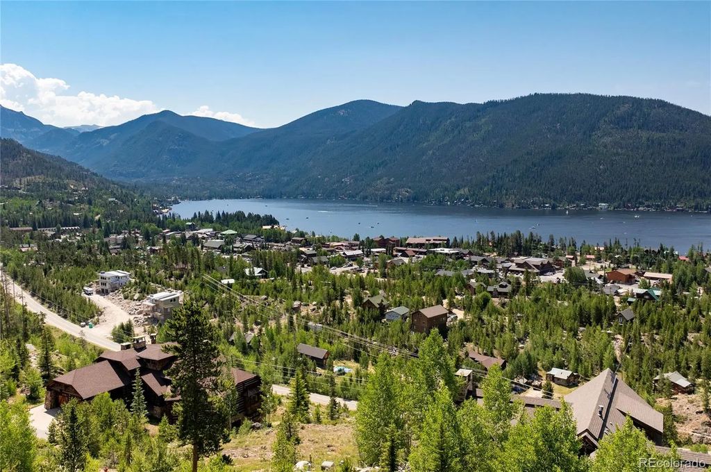 61 Farview Lane, Grand Lake