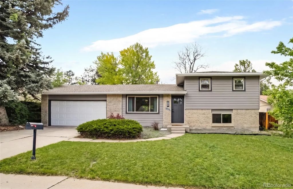 6595 S Cherry Way, Centennial