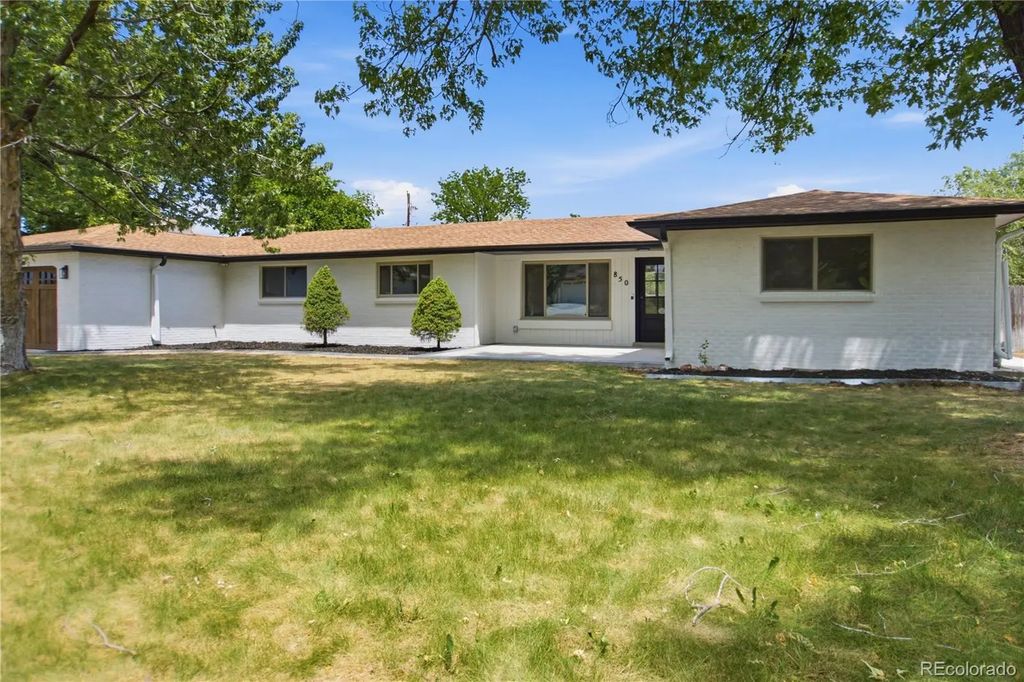 850 S Everett Street, Lakewood