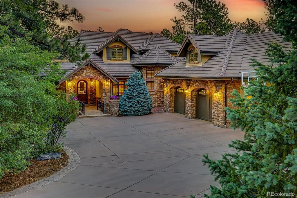 2553 Saddleback Court, Castle Rock