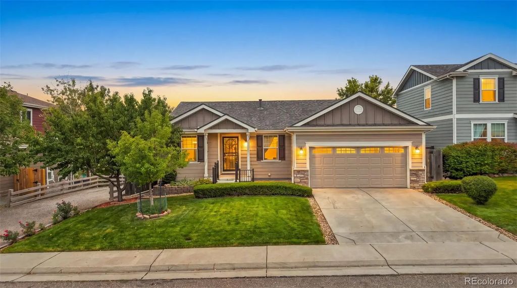 9846 W Swarthmore Drive, Littleton