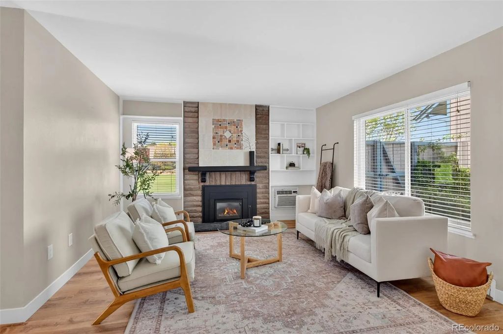 2419 S Worchester Court A, Aurora