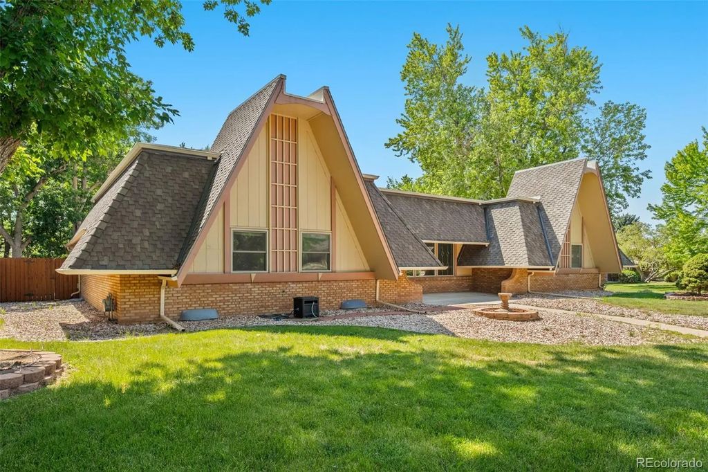 7296 S Chase Court, Littleton