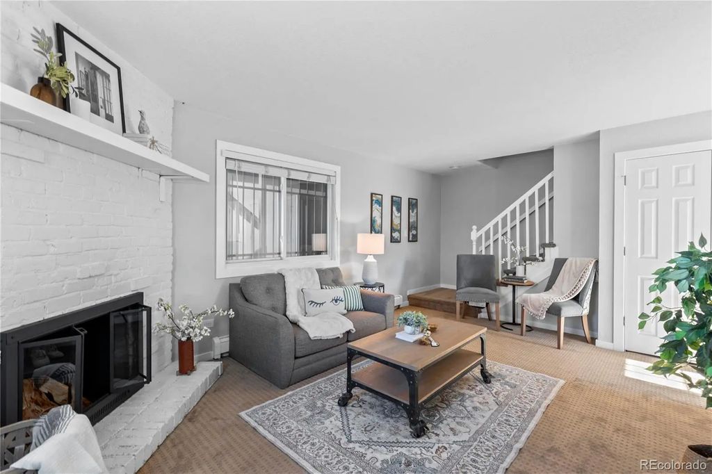 2700 S Holly Street 216, Denver