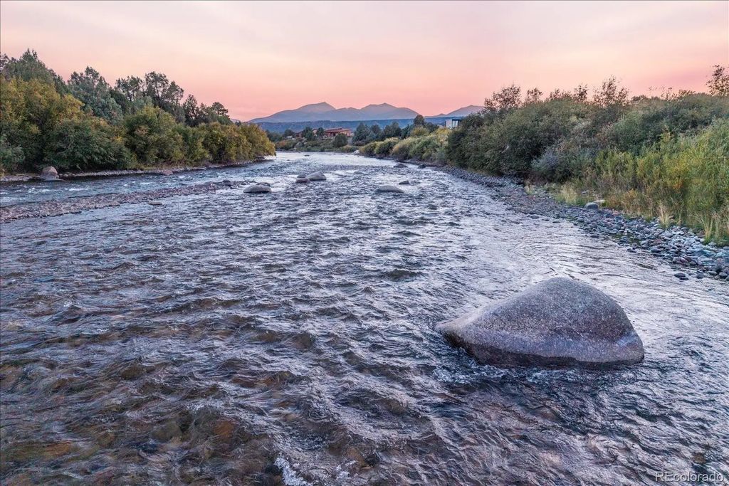 12664 Gold Water Circle, Salida