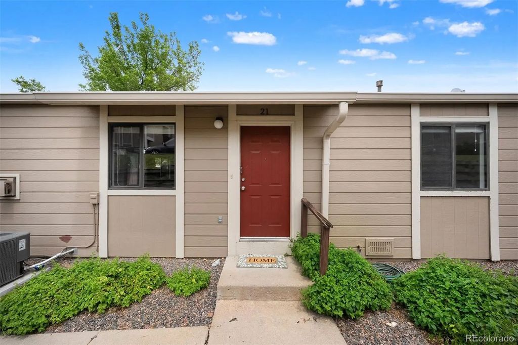 18284 W 58th Place 21, Golden