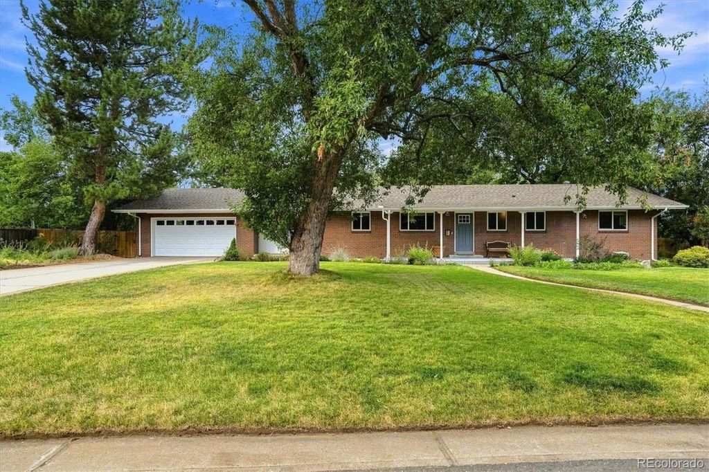 546 W Lake Avenue, Littleton