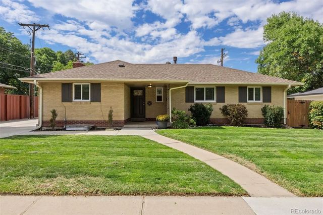 3395 S Race Street, Englewood