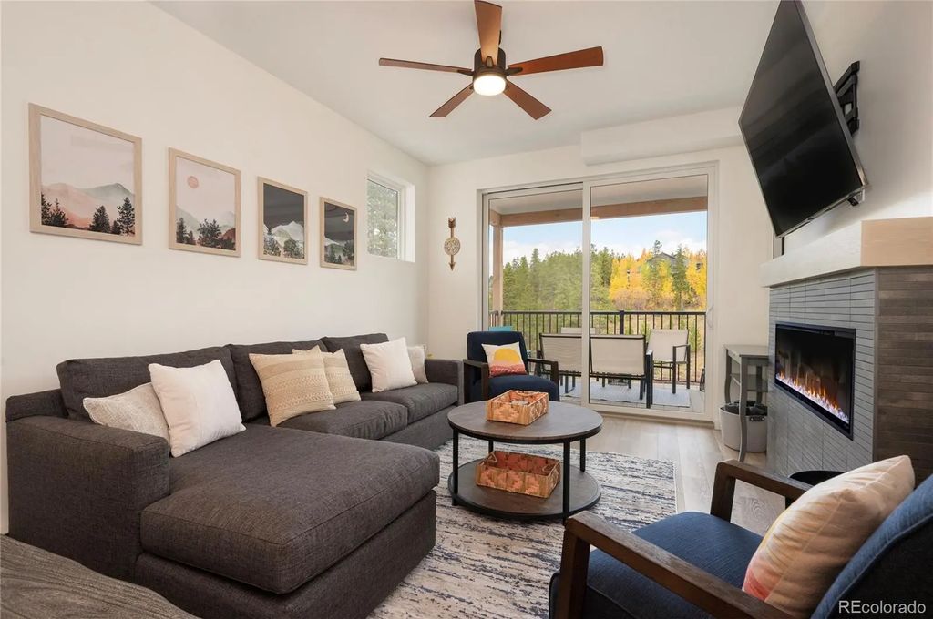 421 W Meadow Mile 4, Fraser
