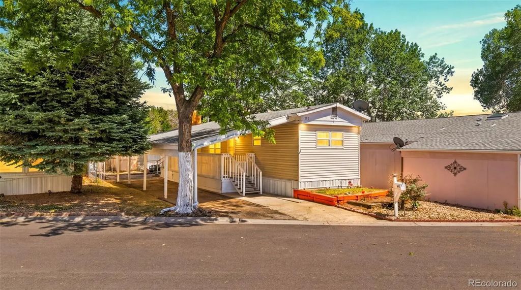 1801 W 92nd Avenue, Denver