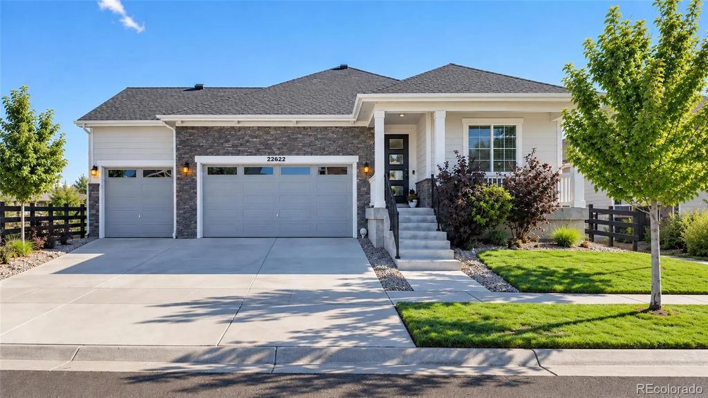 22622 E Narrowleaf Circle, Aurora